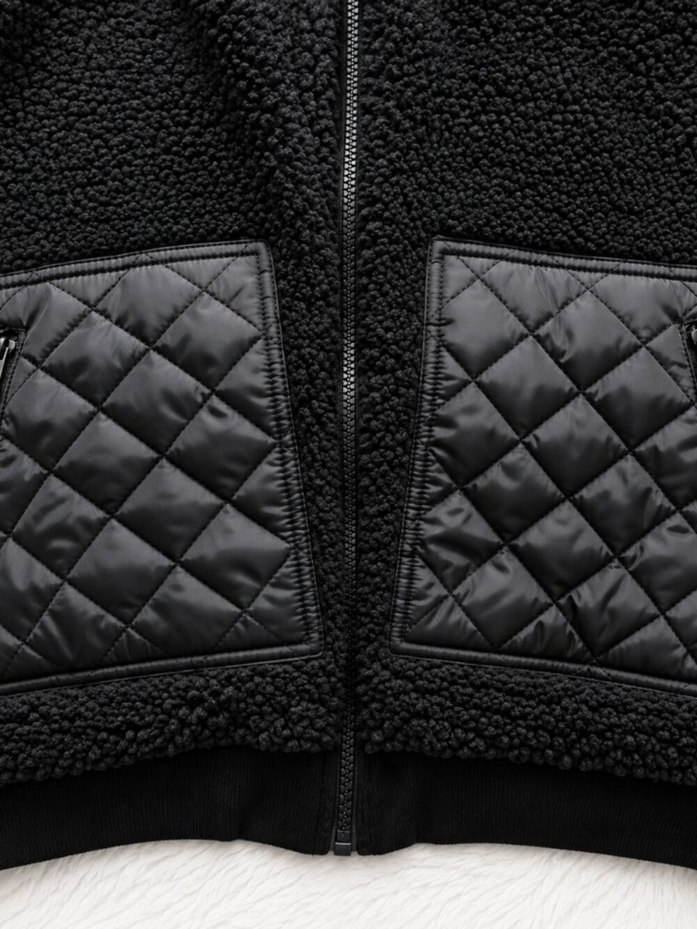 NWT Alo Yoga Sherpa Bomber Jacket Black Multiple Sizes 🖤✨ - Picture 7 of 10